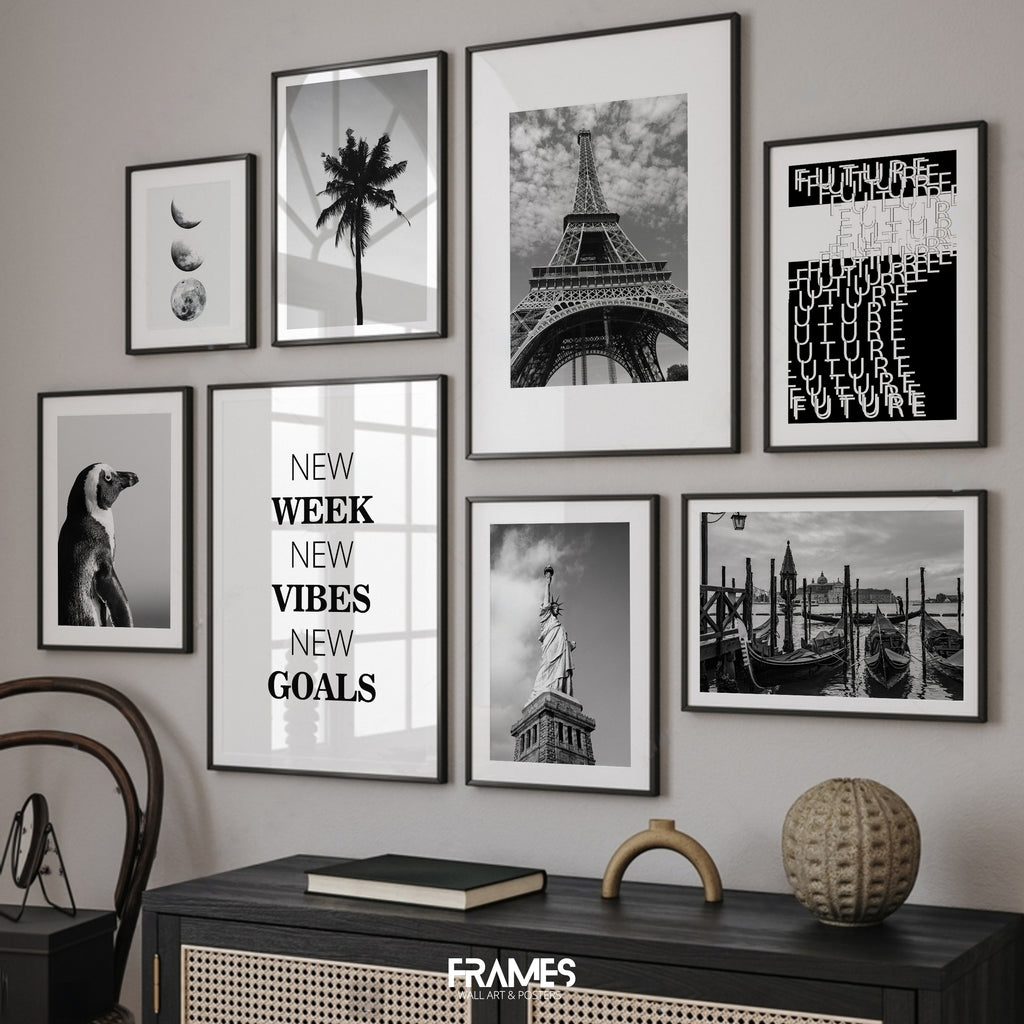 Black&white wall gallery
